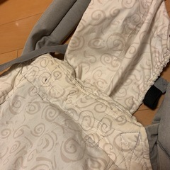 バウンサー、ゲート、抱っこ紐、お昼寝布団セットの画像