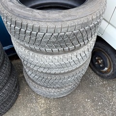 235/60R18 スタッドレスの画像