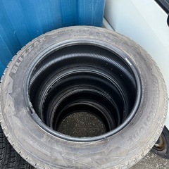 235/60R18 スタッドレスの画像