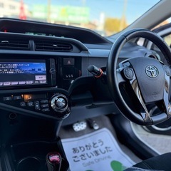 トヨタ アクア GS ハイブリッドの画像