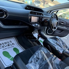 トヨタ アクア GS ハイブリッドの画像