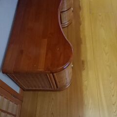 脱衣場等に椅子と、浴室用品入れに、使い方色々の画像