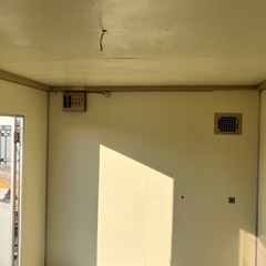 アルミコンテナハウス　スーパーハウス　仮設事務所3700×2400×H 2350 鍵付きの画像