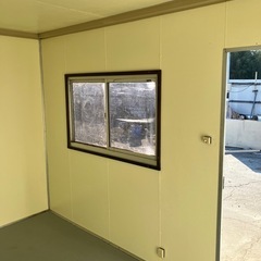 アルミコンテナハウス　スーパーハウス　仮設事務所3700×2400×H 2350 鍵付きの画像