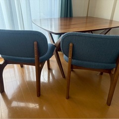 ニトリ　リビングダイニングテーブル3点セットの画像