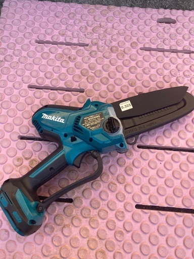 マキタ充電式チェンソー40v