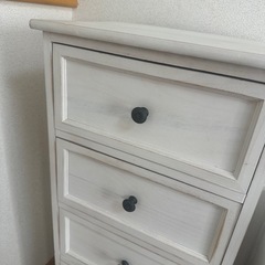 アンティーク風 天然木 縦型チェスト 中古の画像