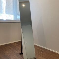 スタンドミラーの画像