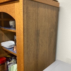 食器棚　食器収納の画像