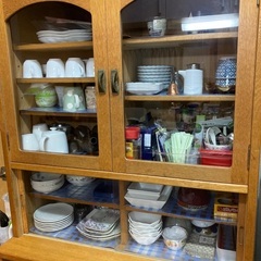 食器棚　食器収納の画像