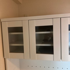食器棚の画像