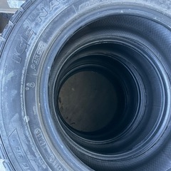 195/65/15  スタッドレスタイヤ　グッドイヤー　プリウス　VOXYの画像