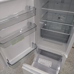 【右開き/左開き付け替え可能】2ドア冷凍冷蔵庫 SHARP シャープ SJ-D18K-W 179L 2024年製：ホワイトの画像