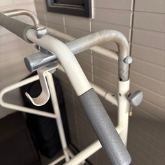 ぶら下がり健康器　懸垂　トレーニングの画像