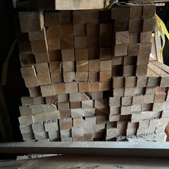 木材、端材、大量処分の画像