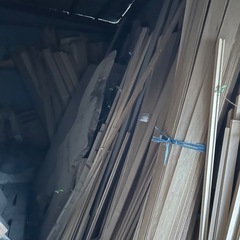 木材、端材、大量処分の画像