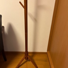 立てのハンガーの画像