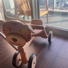 室内用三輪車の画像