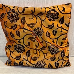 🟥無料🟥クッション3枚セット🔷ファー付きの画像