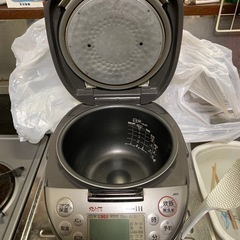 TIGER炊飯器　　炊きたてIHの画像