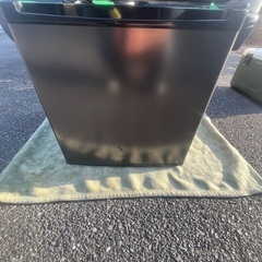 マクス　小型冷蔵庫　JR046ML01GM の画像