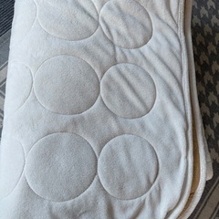 ラグカーペットほぼ未使用185×185の画像