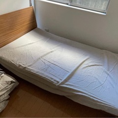 セミダブル　ベッドフレーム
フレームの画像