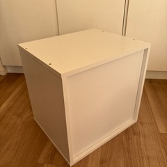 【お譲り先決定】キューブボックスα  縦横仕切りタイプ A4 教科書 収納棚 本棚 書類 整理 収納ボックスの画像