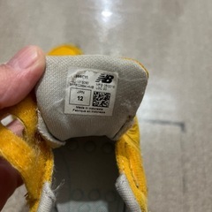 ニューバランス　12㎝　イエロー　黄色　スニーカーの画像
