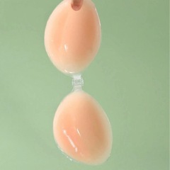 SHEIN 新品シリコンジェルのニップルカバーの画像