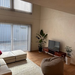 テレビボードの画像