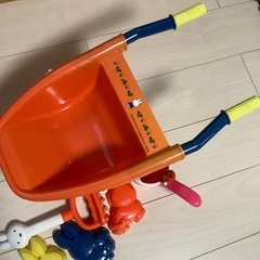 砂あそび　
ミッフィー　一輪車　の画像