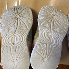 光るスニーカー　18㎝の画像