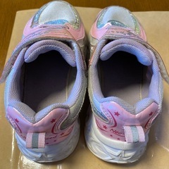 光るスニーカー　18㎝の画像