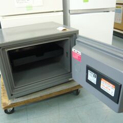 ID：247235　金庫　１８年製　耐火２０年の画像