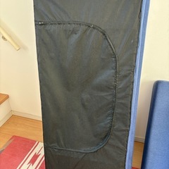 ブルーのソファ売り出しです！の画像