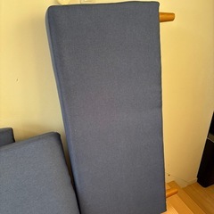 ブルーのソファ売り出しです！の画像