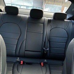 【🙇🏻‍♀️個人レディドライバー】2年車検付ベンツC220dを手放します❗️の画像