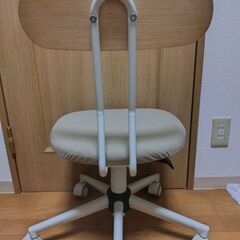 イス（デスク用）の画像