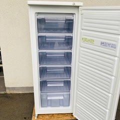 SHARP シャープ　ノンフロン冷凍庫　FJ-HS17X-W 2017年製　167L 動作確認品
の画像