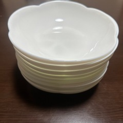 山崎パン祭りの白いお皿8枚の画像