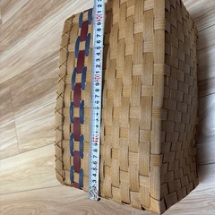 クラフトテープのカゴの画像