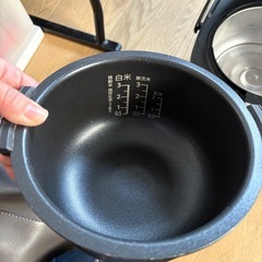 　【キャンセルでました。冷蔵庫、洗濯機、炊飯器、まとめて引取りの方優先】　炊飯器の画像