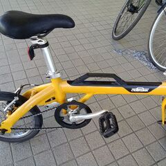 リユースのサカイ栃木店★ジモティ割あり★  折り畳み自転車 14インチ イエロー クリーニング済み TC11908の画像