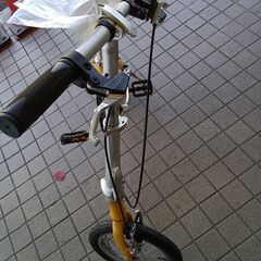 リユースのサカイ栃木店★ジモティ割あり★  折り畳み自転車 14インチ イエロー クリーニング済み TC11908の画像