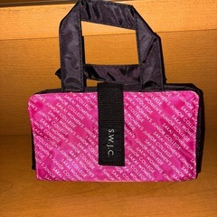 メイクポーチの画像