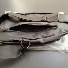 新品未使用(開封、確認のみ）[Weryer] ボディバッグ ショルダーバッグ メンズ 斜めがけバッグ 人気 軽量 大容量 肩掛け 防水 多機能 スポーツバッ メンズ iPad収納可能 通勤の画像