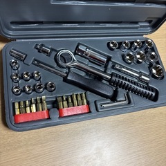 決まりました　
ラチェット&ソケットレンチセット の画像