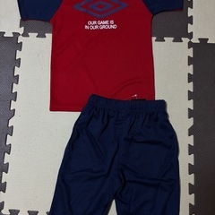 新品タグ付✨アンブロ✨男児130㎝✨上下セット✨子供服✨プラクティスウェア✨男の子の画像