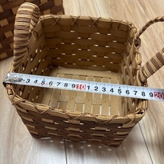 クラフトテープのカゴの画像